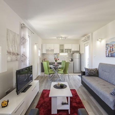 Apartman Jurica Комижа Экстерьер фото