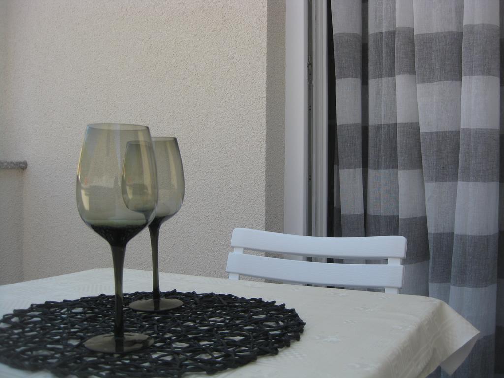 Apartman Jurica Комижа Экстерьер фото